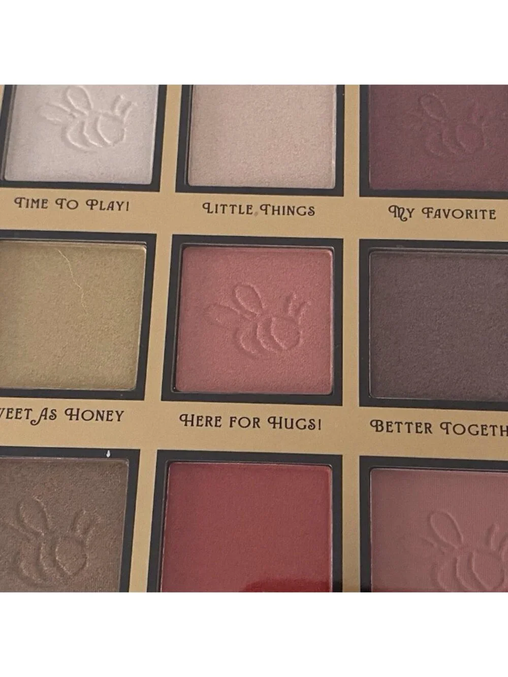 Set‎ Of 12 Disney Winnie The Pooh & Hunny Eyeshadow Palette With Mirror NEW